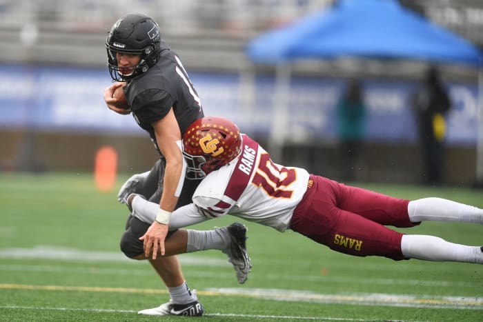 Tualatin.Central-Catholic.6A-football-final.Leon-Neuschwander.73